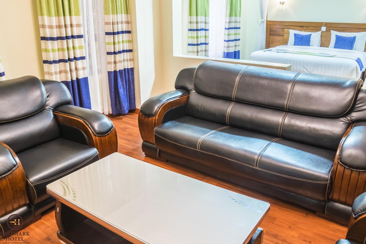 Eastmark Hotel Nakuru Buitenkant foto