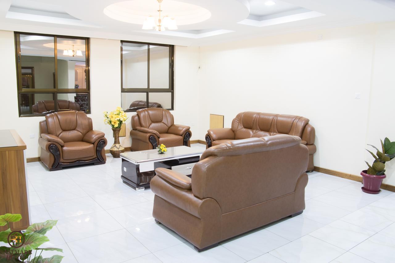 Eastmark Hotel Nakuru Buitenkant foto